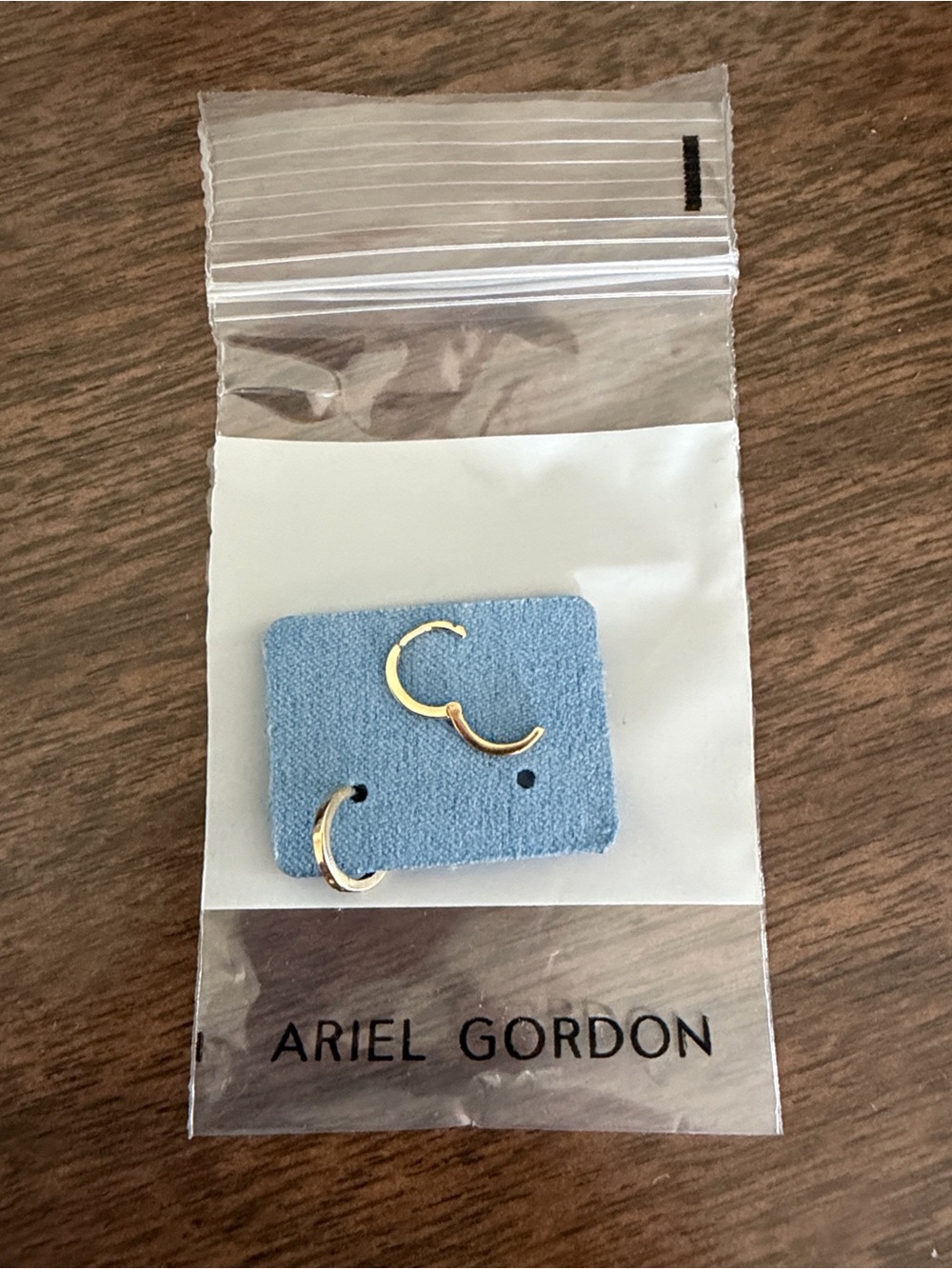 New Ariel Gordon Petite Gold Hoop Huggie Earrings - Picture 5 of 6